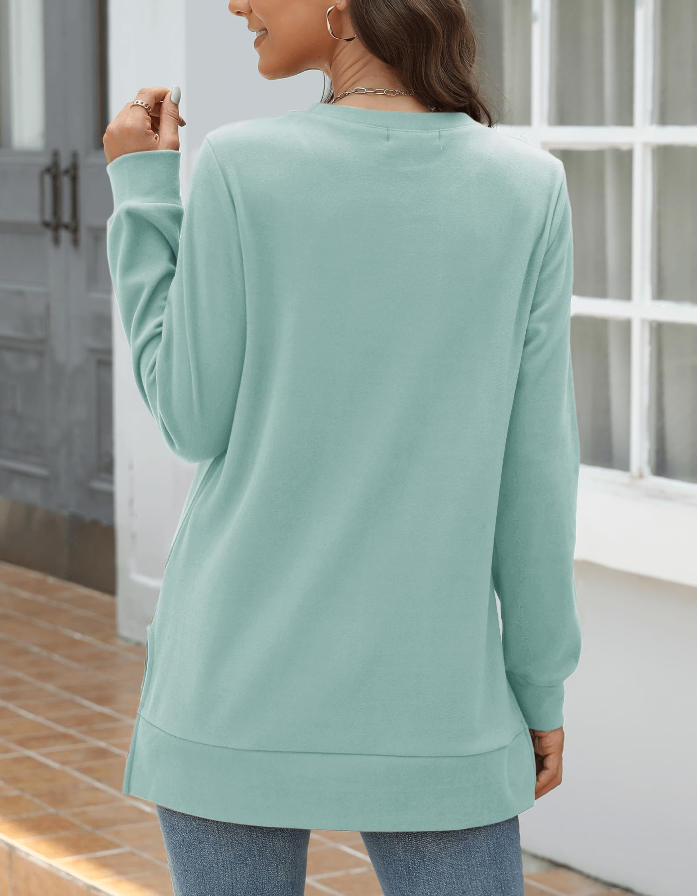 Odosalii Womens Long Sleeve Tops Crewneck Sweatshirts Pleated Front Sweaters Plain Shirts Trendy Side Split Fall Outfits