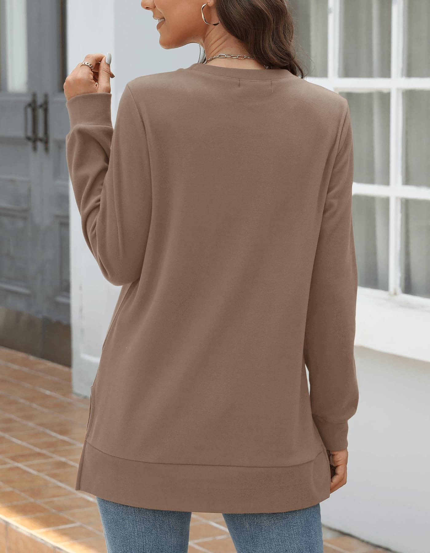 Odosalii Womens Long Sleeve Tops Crewneck Sweatshirts Pleated Front Sweaters Plain Shirts Trendy Side Split Fall Outfits