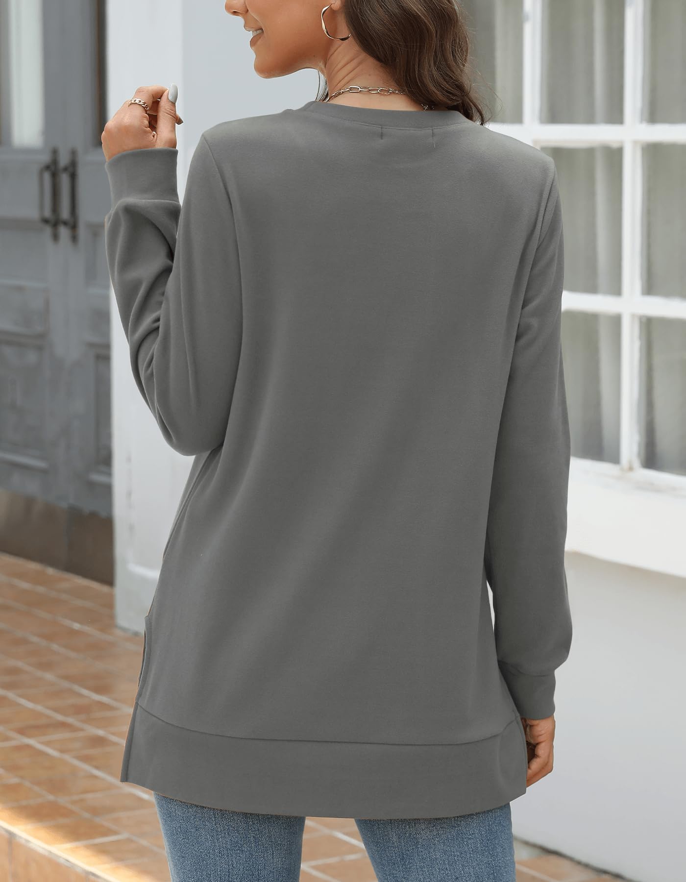Odosalii Womens Long Sleeve Tops Crewneck Sweatshirts Pleated Front Sweaters Plain Shirts Trendy Side Split Fall Outfits