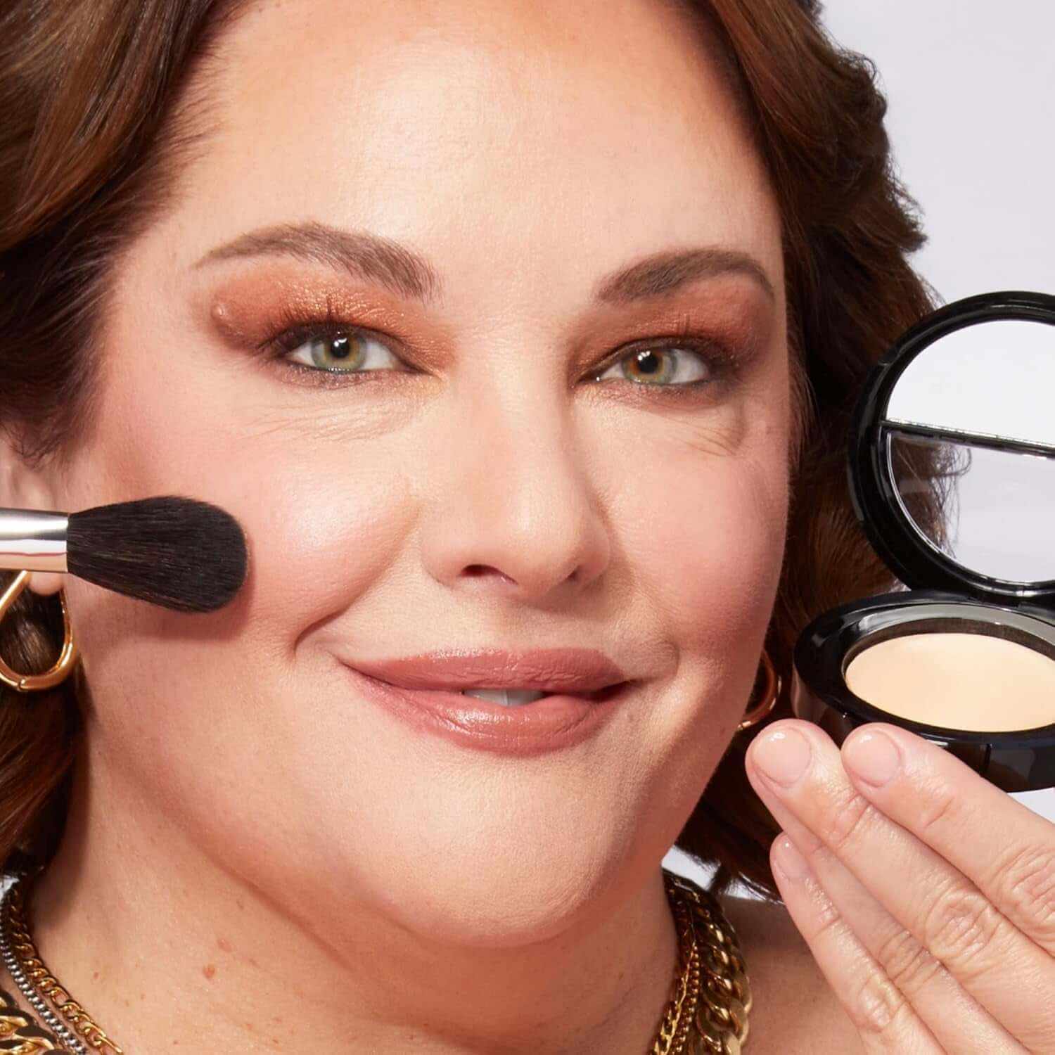 Daily Routine Kit (4 PC): Baked Balance-N-Brighten Foundation, Sand + Retractable Kabuki Brush + Blush-N-Brighten, Tropic Hues + Original Baked Highlighter, French Vanilla