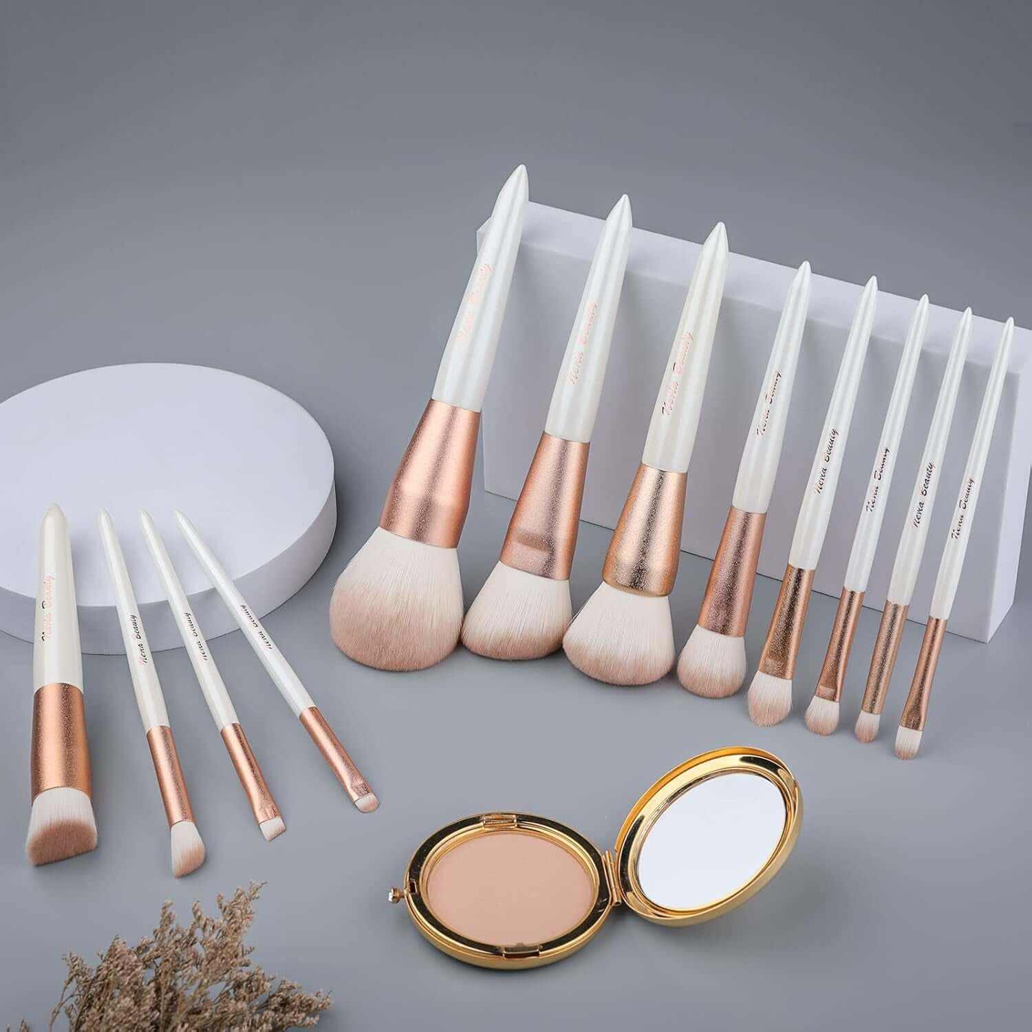 Makeup Brushes Set,  12Pcs Premium Eye Shadow, Eyebrows, Eyeliner, Concealer, Lip Liner，Foundation Makeup Brush White Travel Makeup Set,Cruelty-Free Synthetic Fiber Bristles